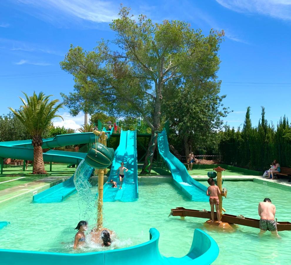 Camping & Resort La Torre Del Sol Miami Playa Exteriör bild