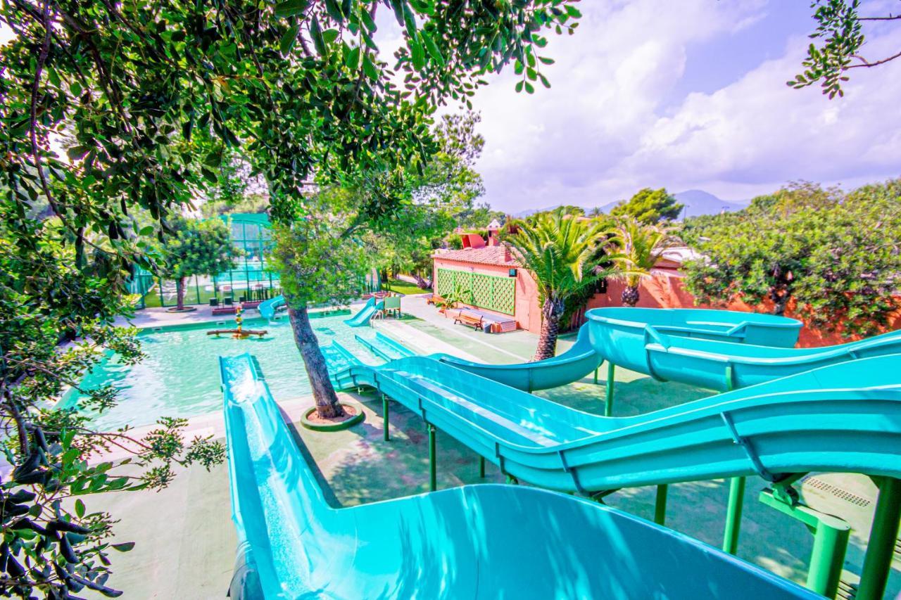Camping & Resort La Torre Del Sol Miami Playa Exteriör bild