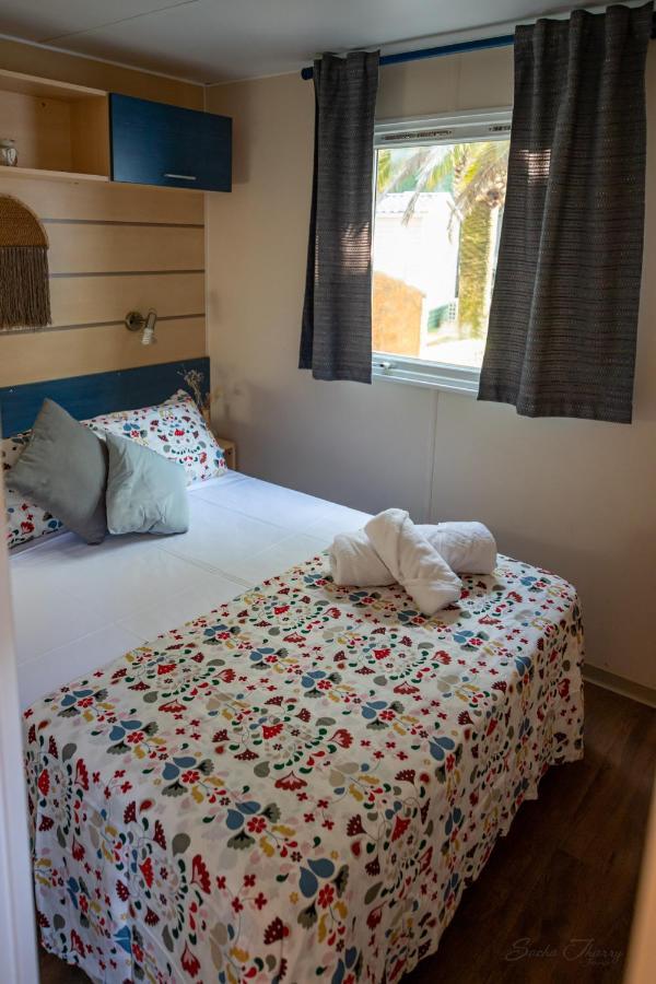 Camping & Resort La Torre Del Sol Miami Playa Exteriör bild