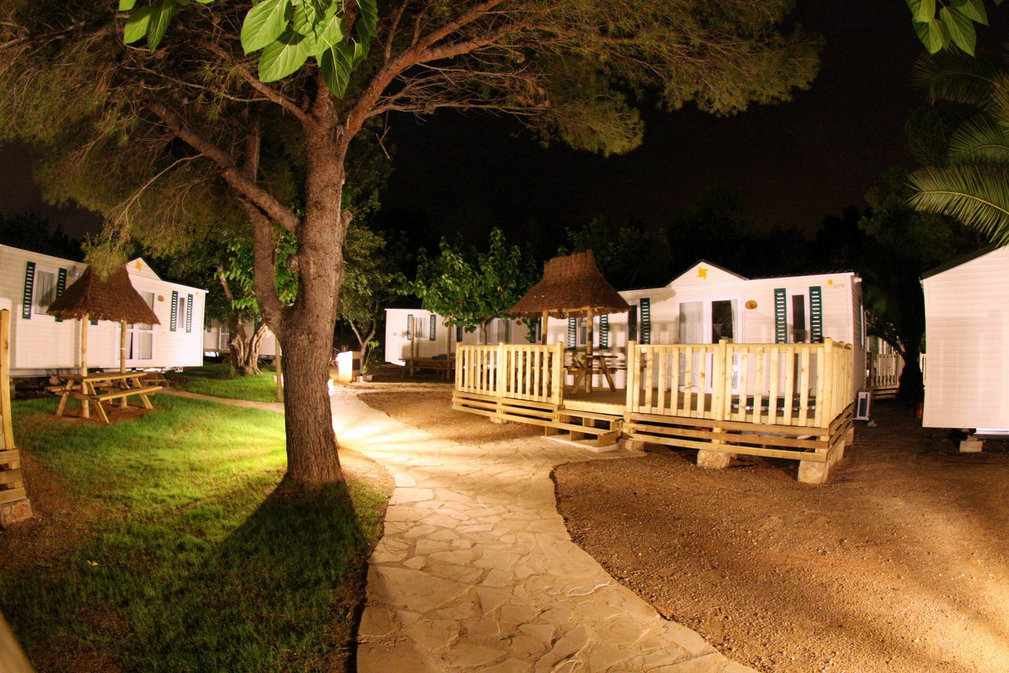 Camping & Resort La Torre Del Sol Miami Playa Exteriör bild